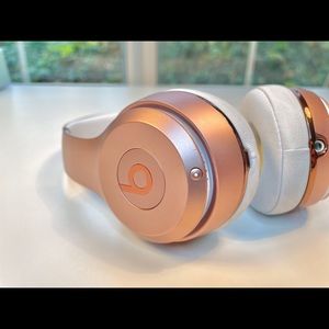Beats by Dr. Dre Solo3 Wireless Headphones